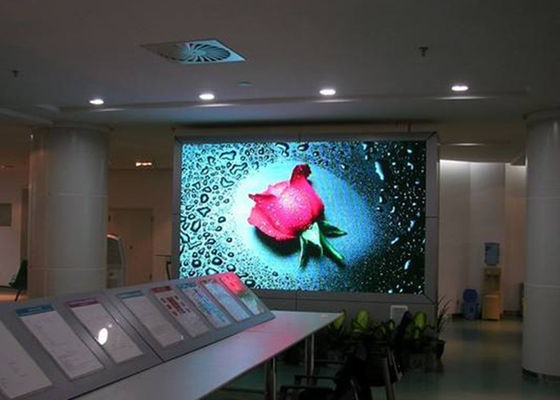 China High Gray Scale Backlit P3 Indoor Full Color LED Display supplier