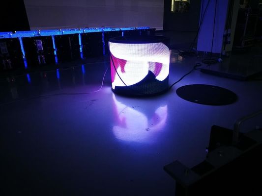 Super Thin P2.5 / P3 / P4 Flexible LED Screen Commercial Digital Display