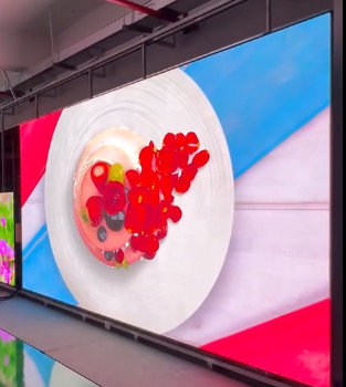 COB Indoor LED Display Full Color P2.5 Airport Station Transportation Center