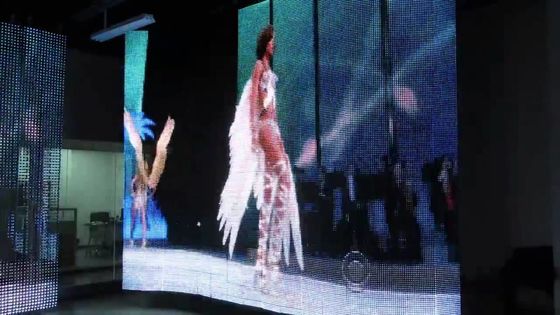 P4 SMD Custom Programmable Flexible Led Display With Vivid Picture