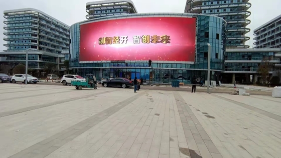 IP65 Waterproof P5 Outdoor LED Display for OOH Advertising High Illumination Panels