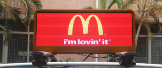 P4 P5 P6.67 AC 12-36V Outdoor LED Display for High Brightness Taxi-Top Advertising
