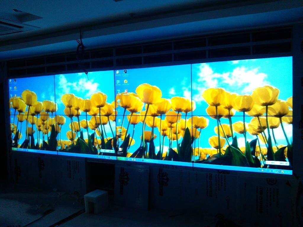 Indoor Movable LED Full Color Led Display Board 1000cd/㎡ Brightness Seamless Instalation