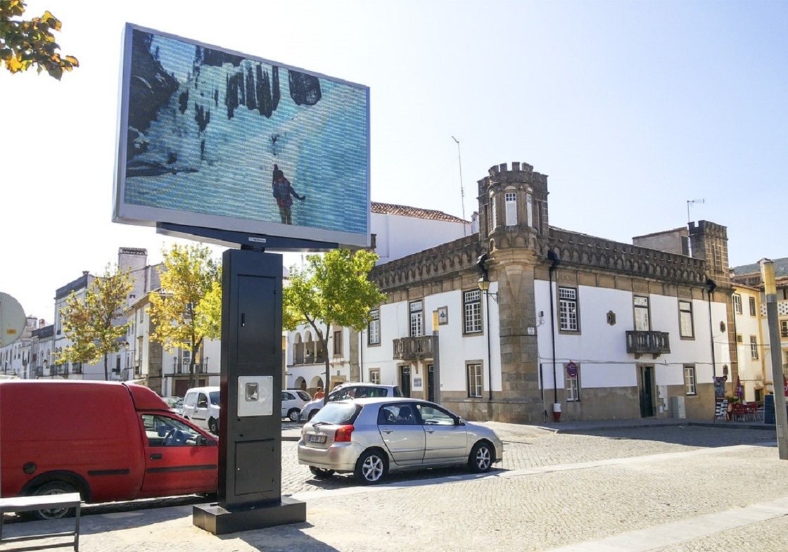 High Brightness P10 Outdoor LED Display Panel for Wide Viewing Angle and Custom Design