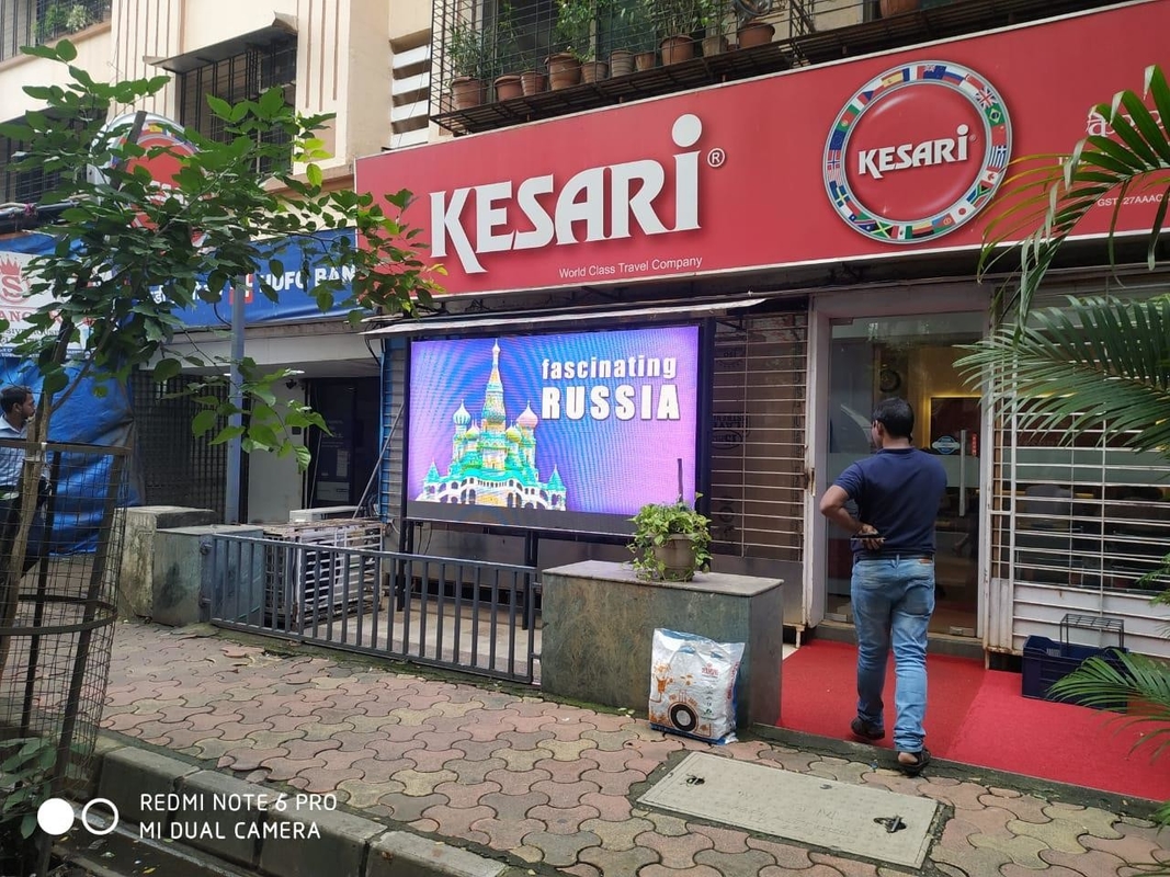High Brightness Waterproof Outdoor P6 LED Display Panel with Customized Shape and Size